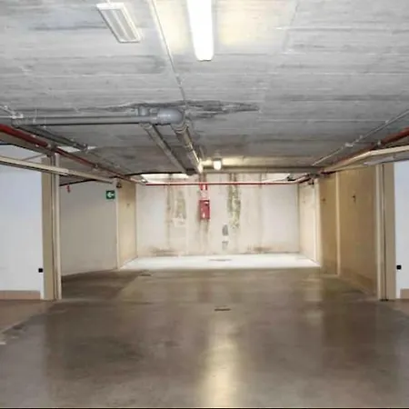 דירה La Casa Al Mare Centro Storico Di Con Garage לואנו